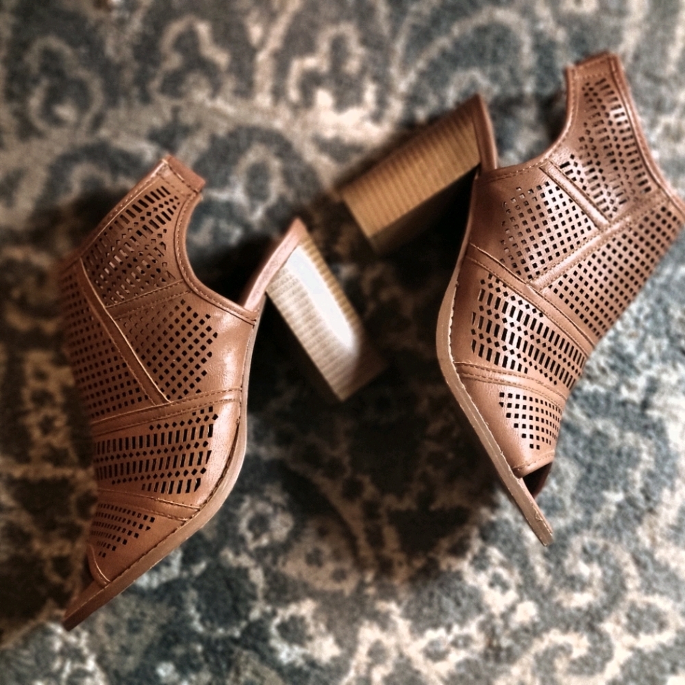 Peep Toe Heeled Sandal